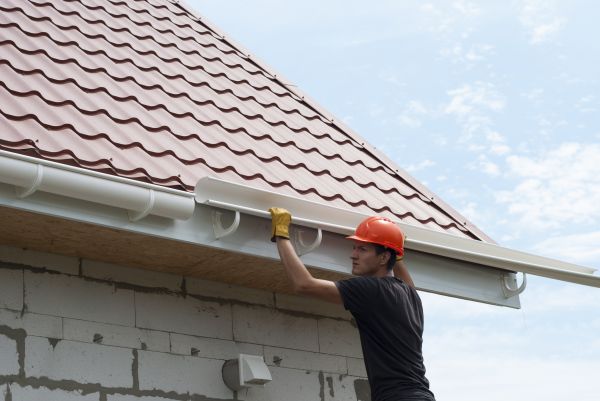 Rain Gutter Repair in Brunswick