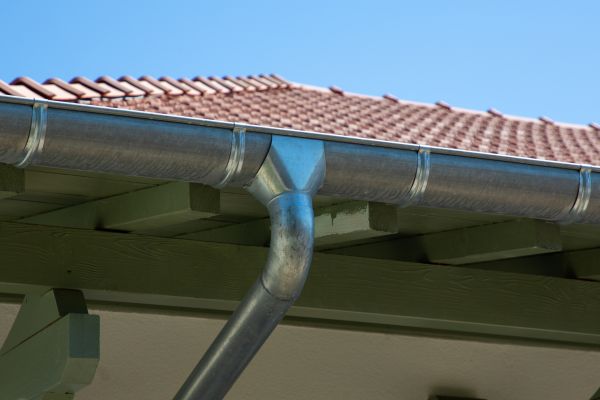 Eavestrough Repair in Brunswick