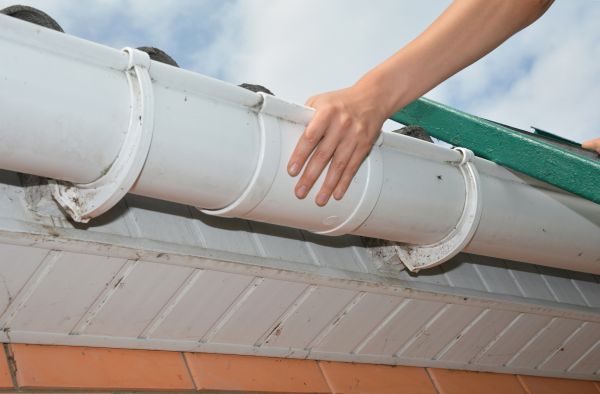 Gutter Reattachment in Brunswick