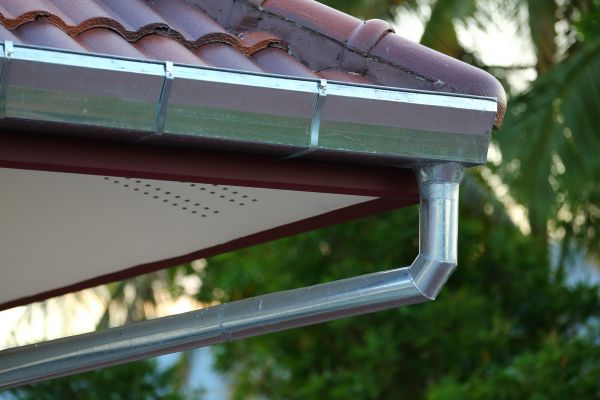 Metal Gutter Repair in Brunswick