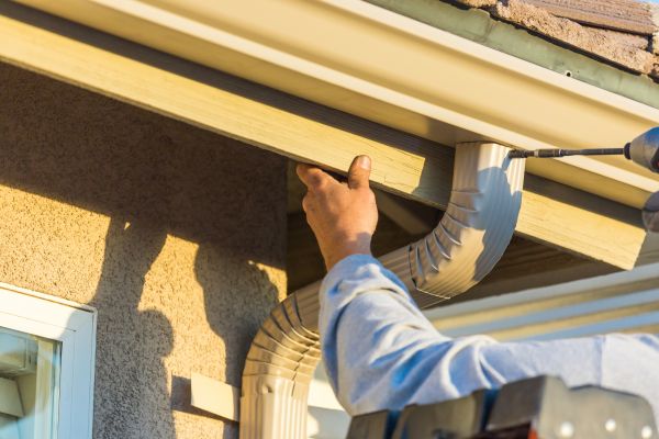 Aluminum Rain Gutter Service in Brunswick
